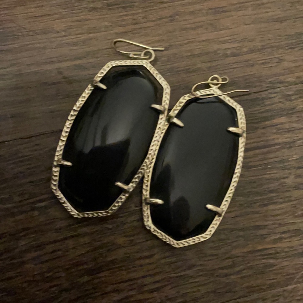 Kendra Scott black Elle